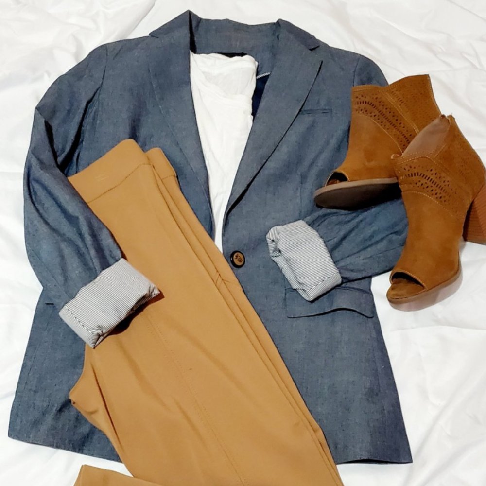 Dalia Blazer - Picture 2 of 6